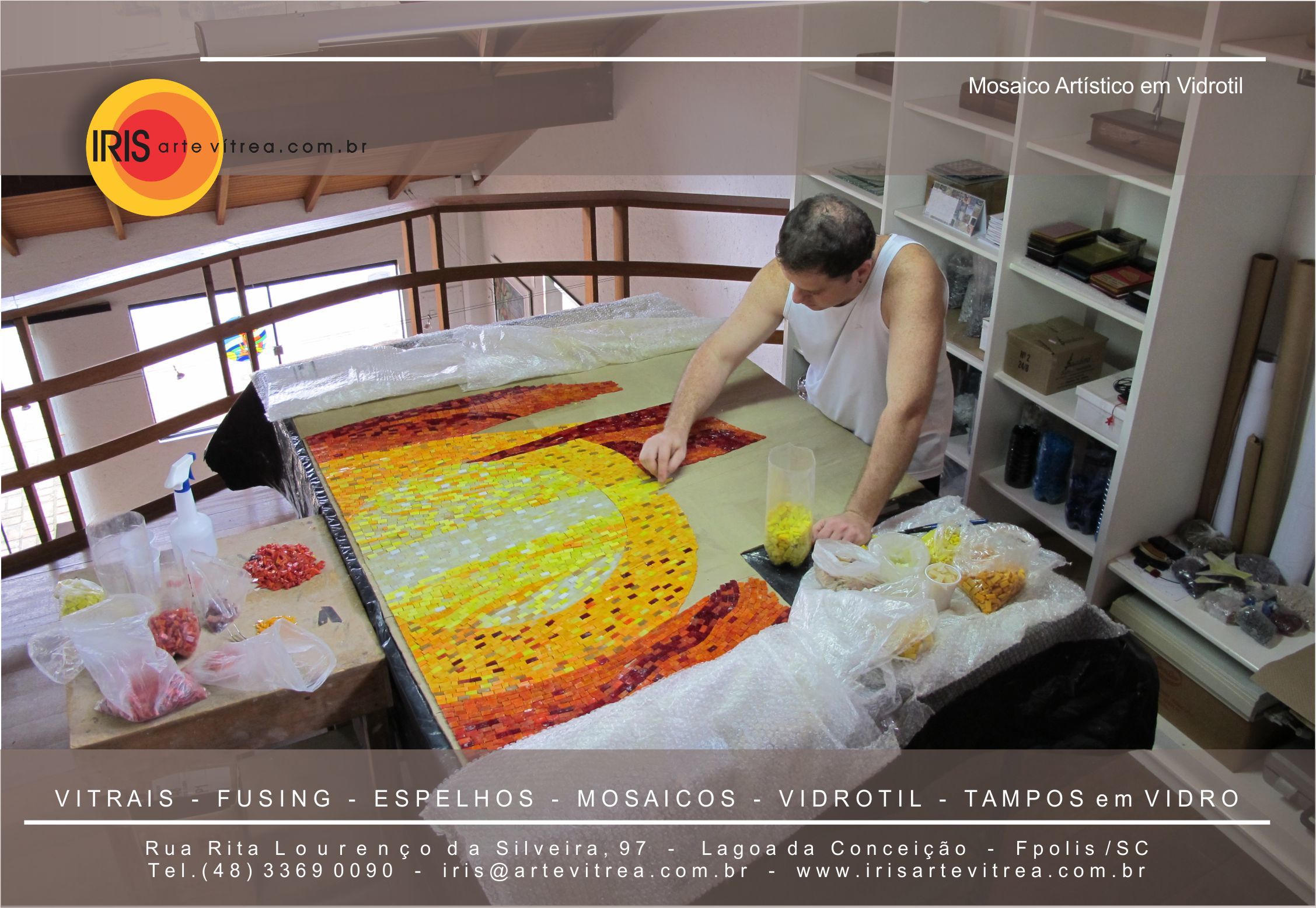 Confecção de mosaico, mosaico artístico; mosaico iris arte vítrea