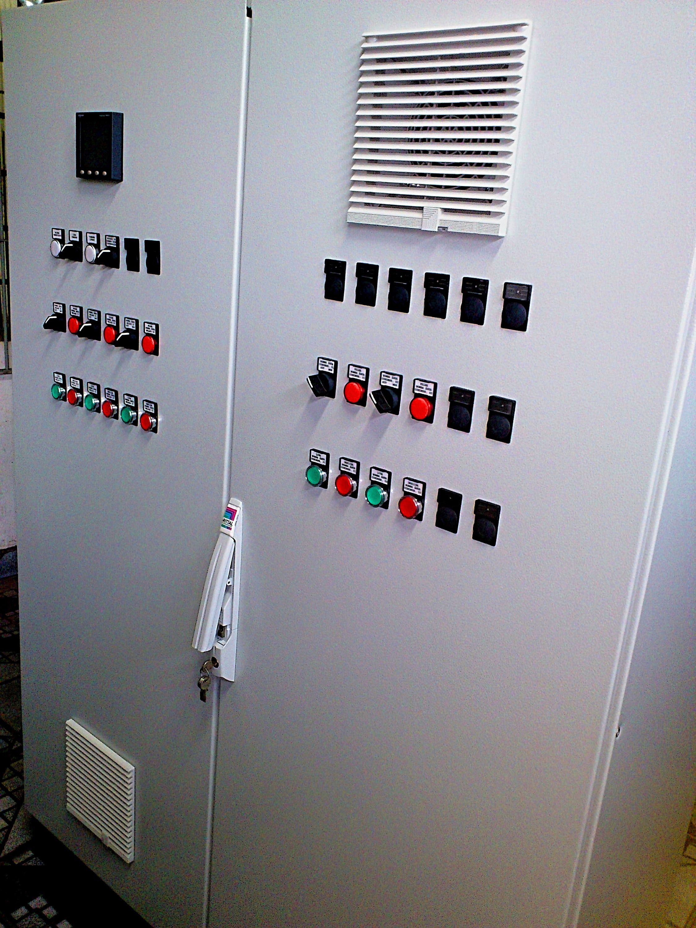 painel bombas andorra.jpg