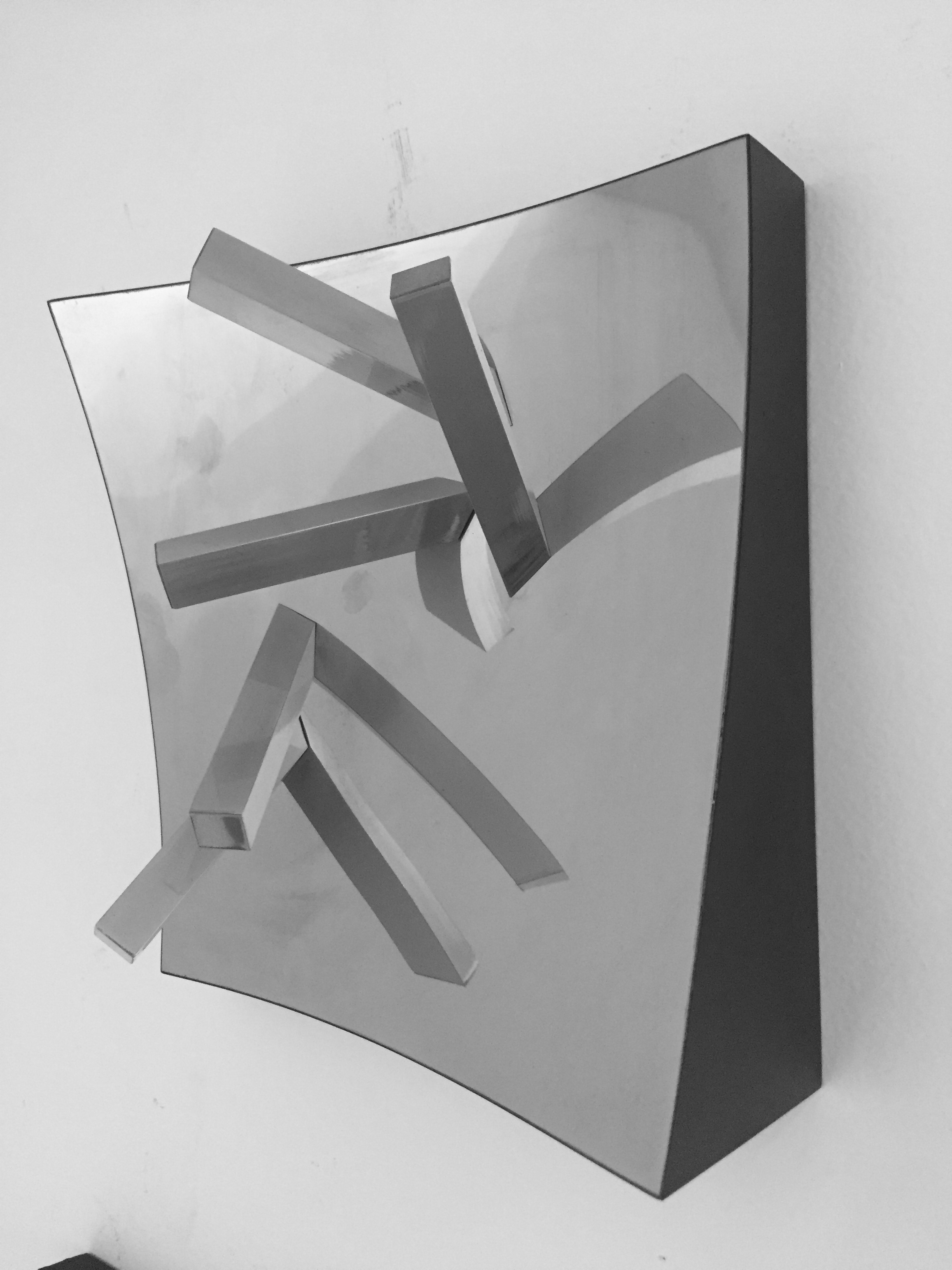 Yutaka Toyota escultura de parede 21x21x12.jpeg