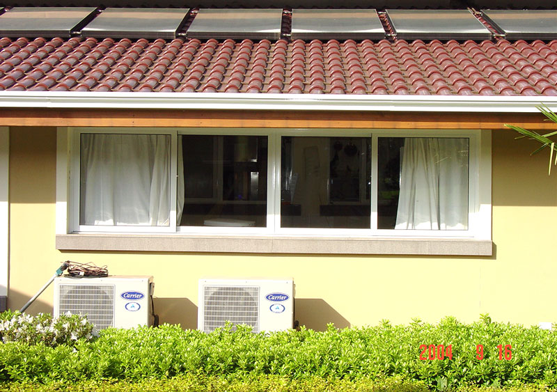 Janela de correr quatro folhas