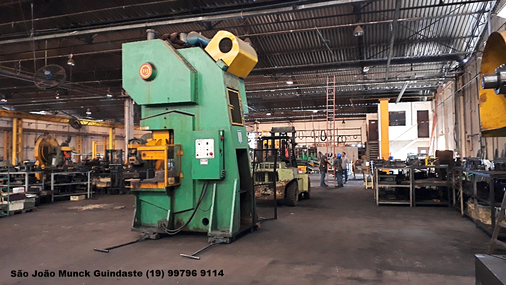 São João Munck Guindaste (19) 99796 9114