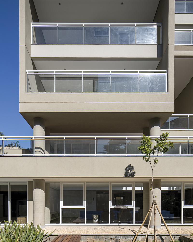 Esquadrias KYN edificio residencial Pinheiros SP