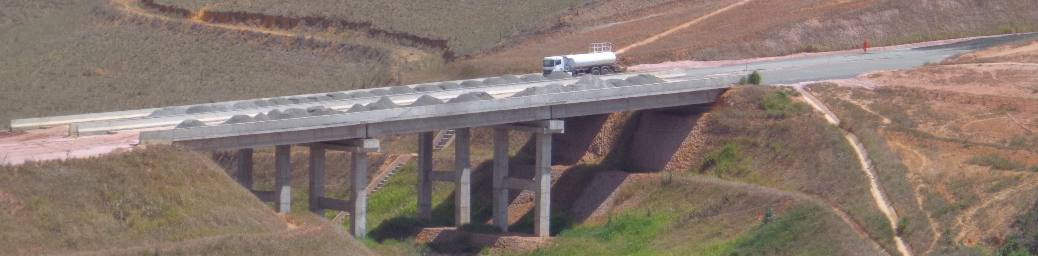 Variante do Xexeu BR 101 - 12m de tabuleiro e 74 de extensão.jpg