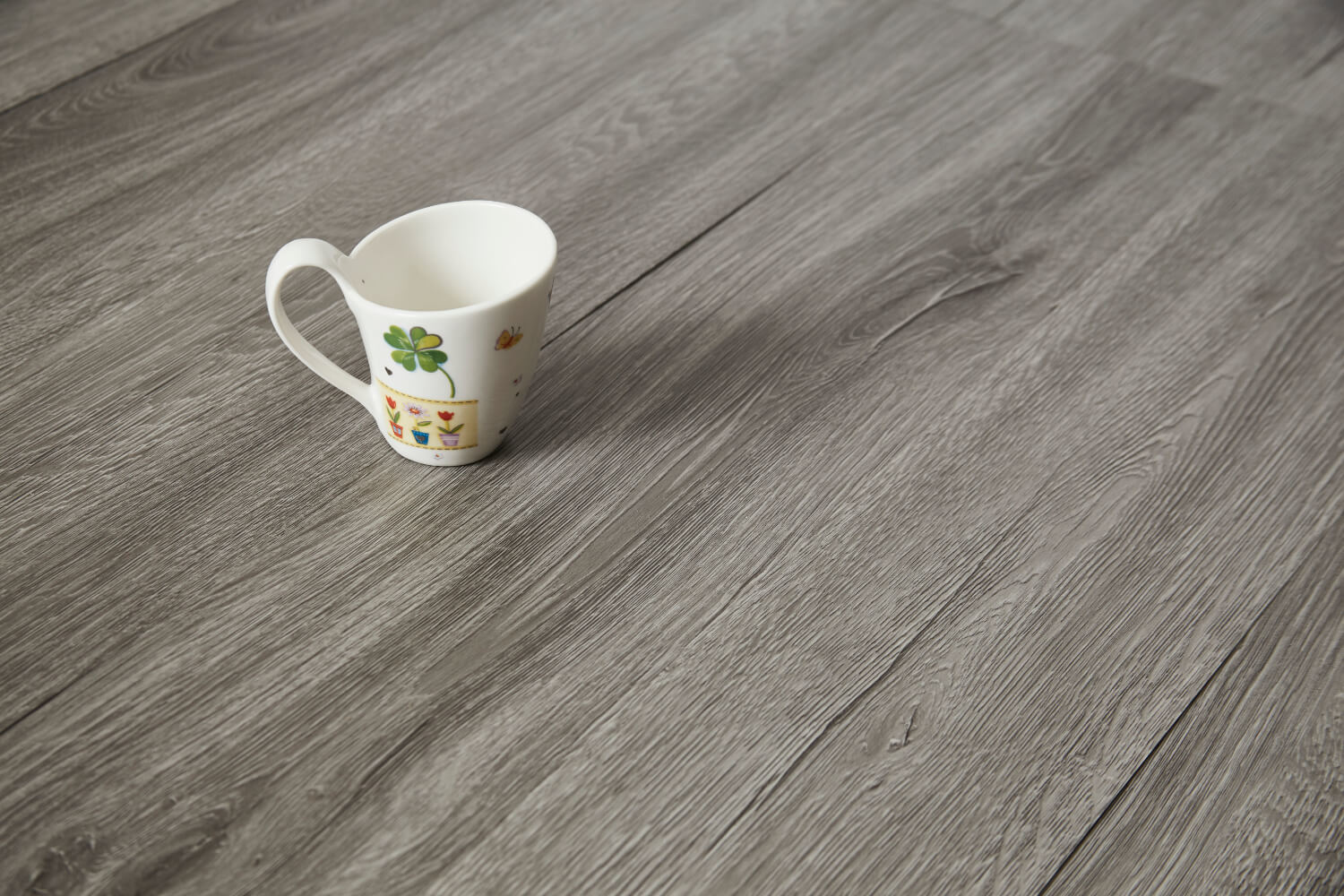 Piso Vinilico 2mm Colado - Lufa Vinilico 2mm.jpg