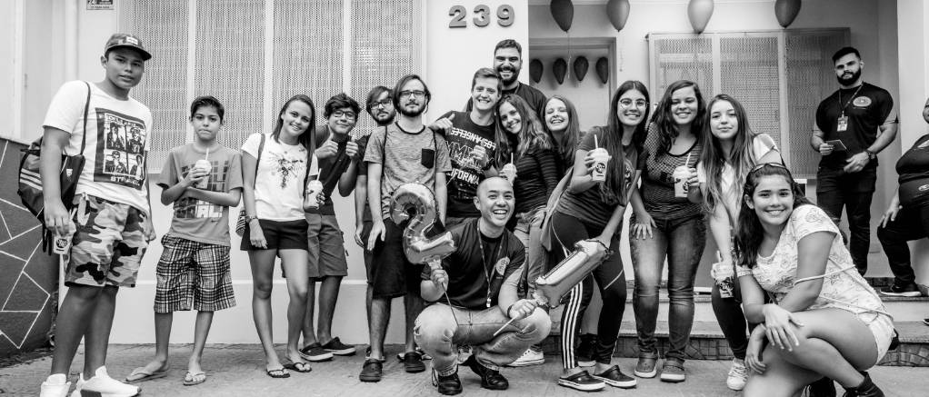 MOMENTOS - SIDE BY SIDE