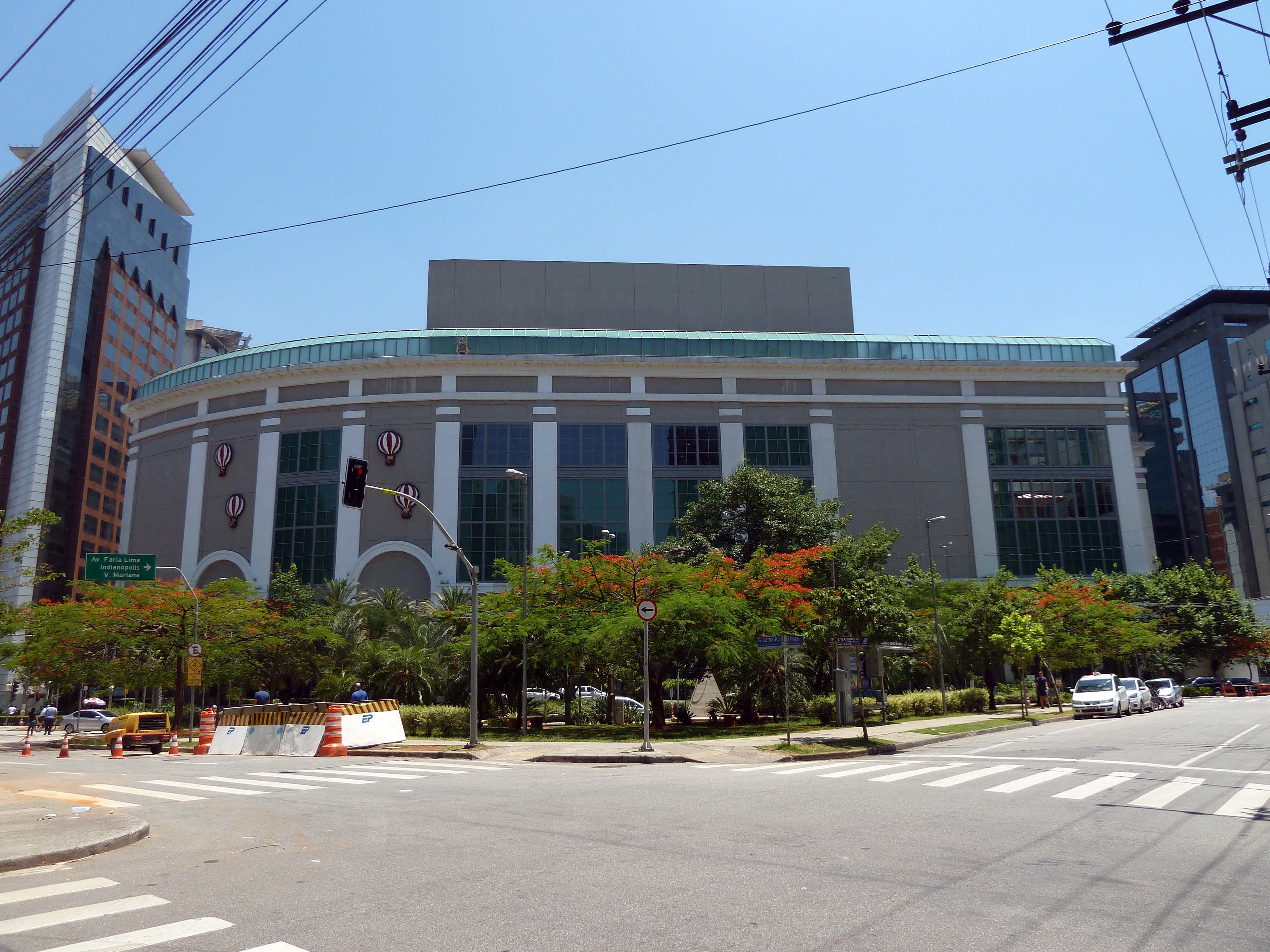 Shopping Vila Olímpia 3.jpg