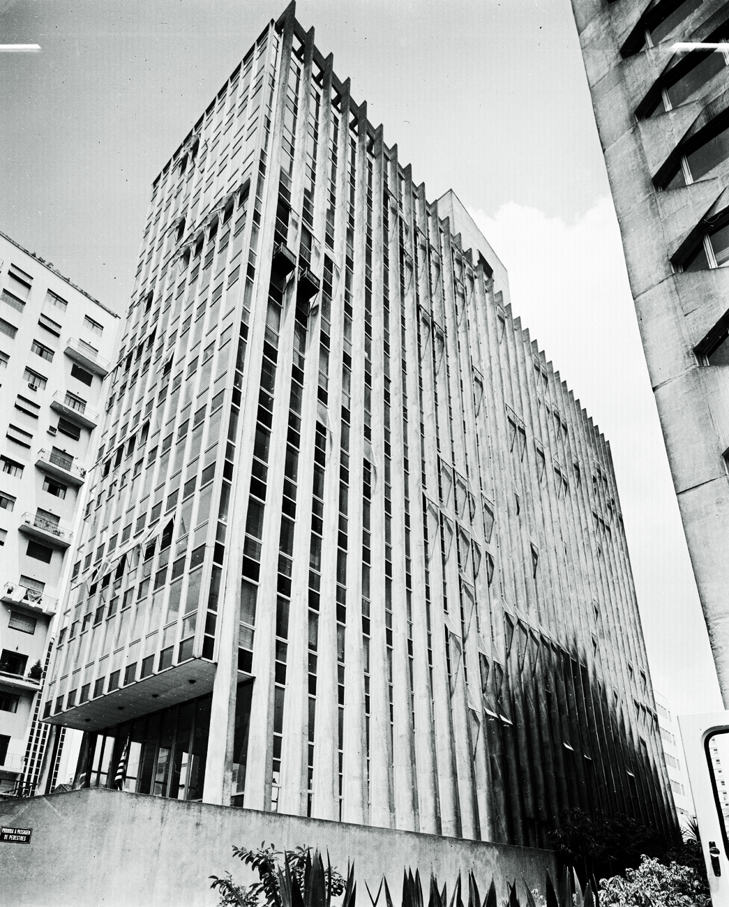 Edifício Jotamar (Bela Cintra) 4.jpg