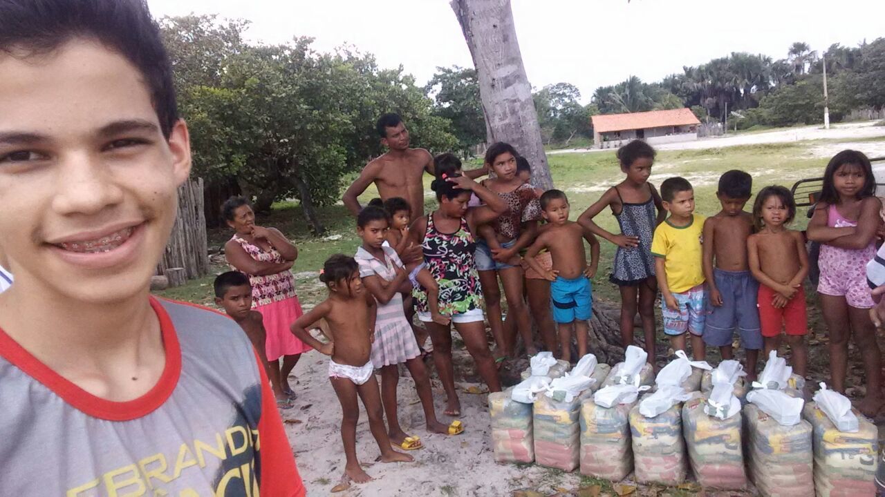 belagua abril 2016 entrega de 60 cestas (67).JPG