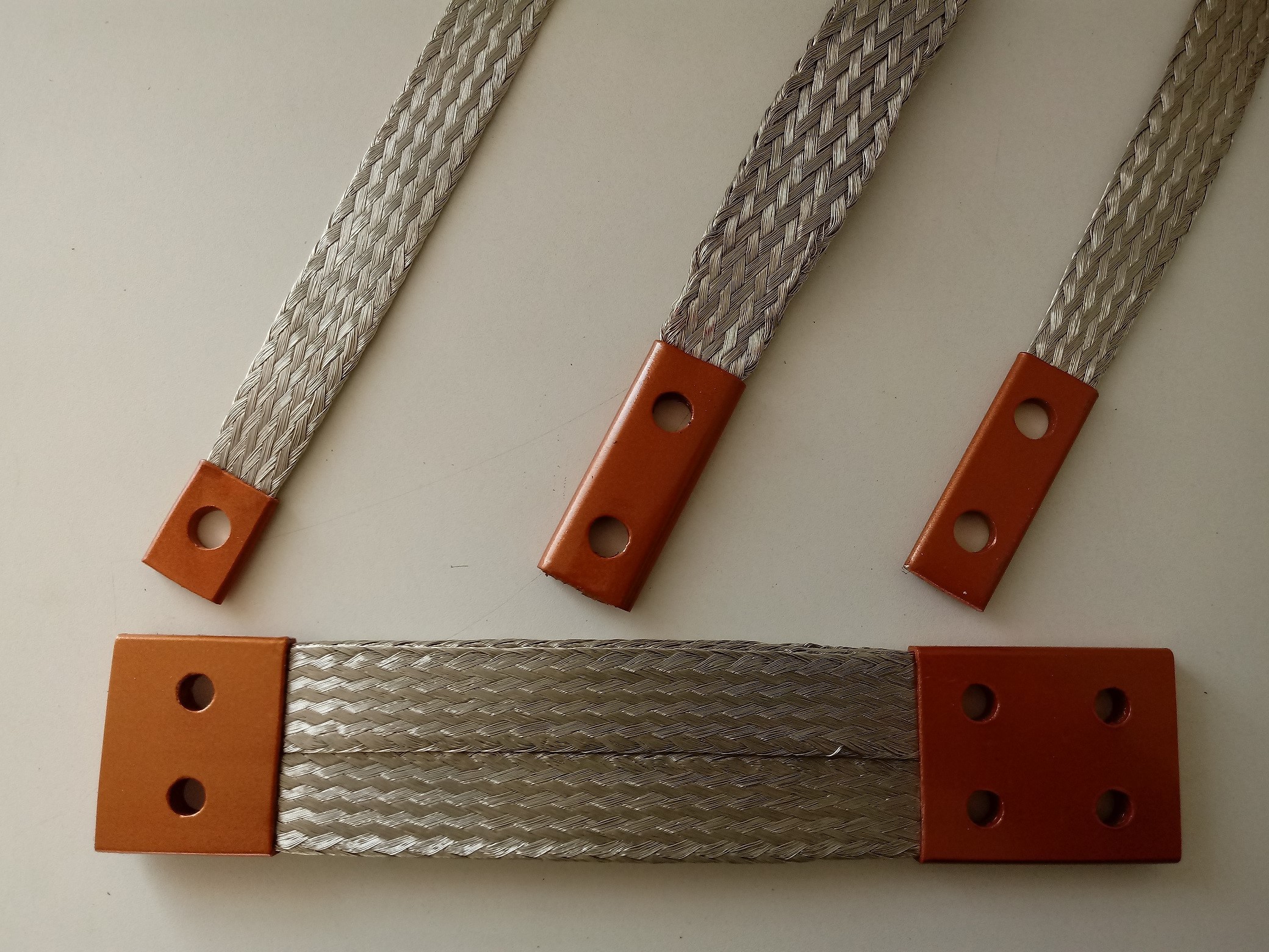 Flexível-Cordoalha-Chata - Flexcopper - Cabos, Condutores-elétricos, cabo-de-refrigeração-a-água, flexível-de-cobre, cabo-de-cobre, cabo-de-aterramento, barramento-de-cobre, jumper-de-cobre, cabo-de-indução, cabo-unipolar, flexível-cordalha-chata, flexível-cordalha-redonda, Jumper-para-Ponteadeira, Barramento-Fixo, Alumínio-ou-Bimetálico. Cordoalha-Flexível-Cobre, Aço-Inox-para-ligação-elétrica, aterramento, Cabo-Elétrico-refrigerado-a-água, Flexível, Barramento, Desenvolvimento-de-Produto-Elétrico, Mecânico. Forno-Siderúrgico, siderúrgica, automobilística, automobilístico, indústrias siderúrgica, automobilística, petroquímica, naval, construção civil, subestação, linha de transmissão, Atibaia, São-Paulo, Campinas, Jundiaí, São-Bernardo-do-Campo, São-Caetano, São-José-dos-Campos