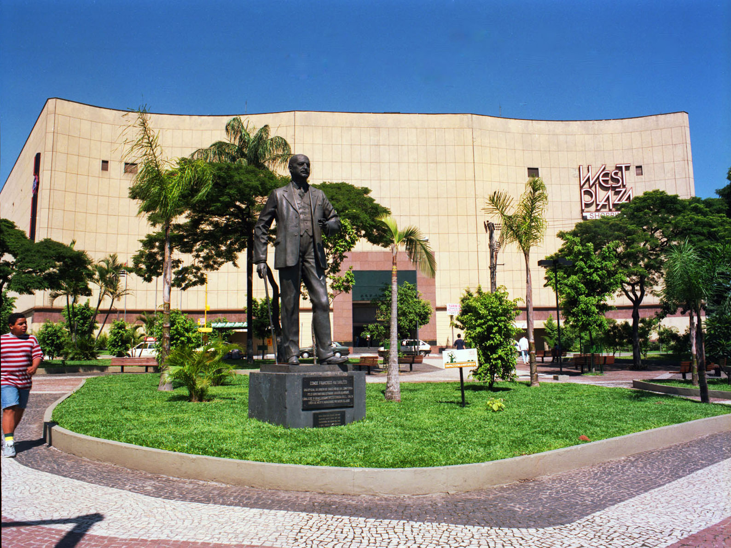 Shopping West Plaza 8.jpg