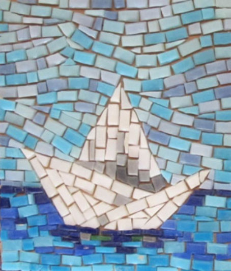 Mosaico Iris arte vítrea; mosaico barquinho; mosaico artístico