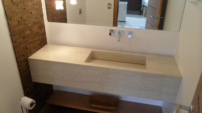 Lavatório no Mármore Travertino Romano. 