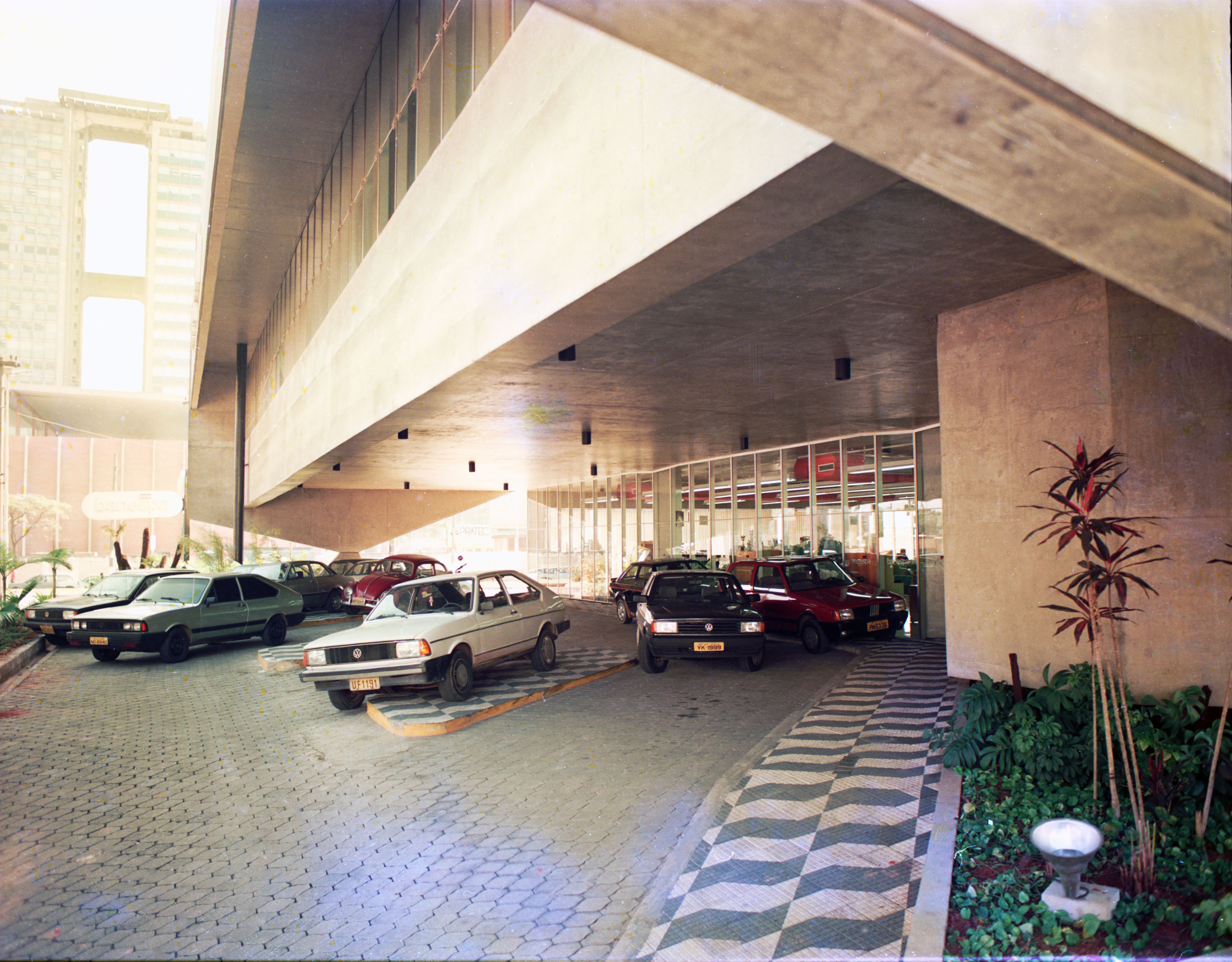 Banco Banespa Morumbi 10.jpg