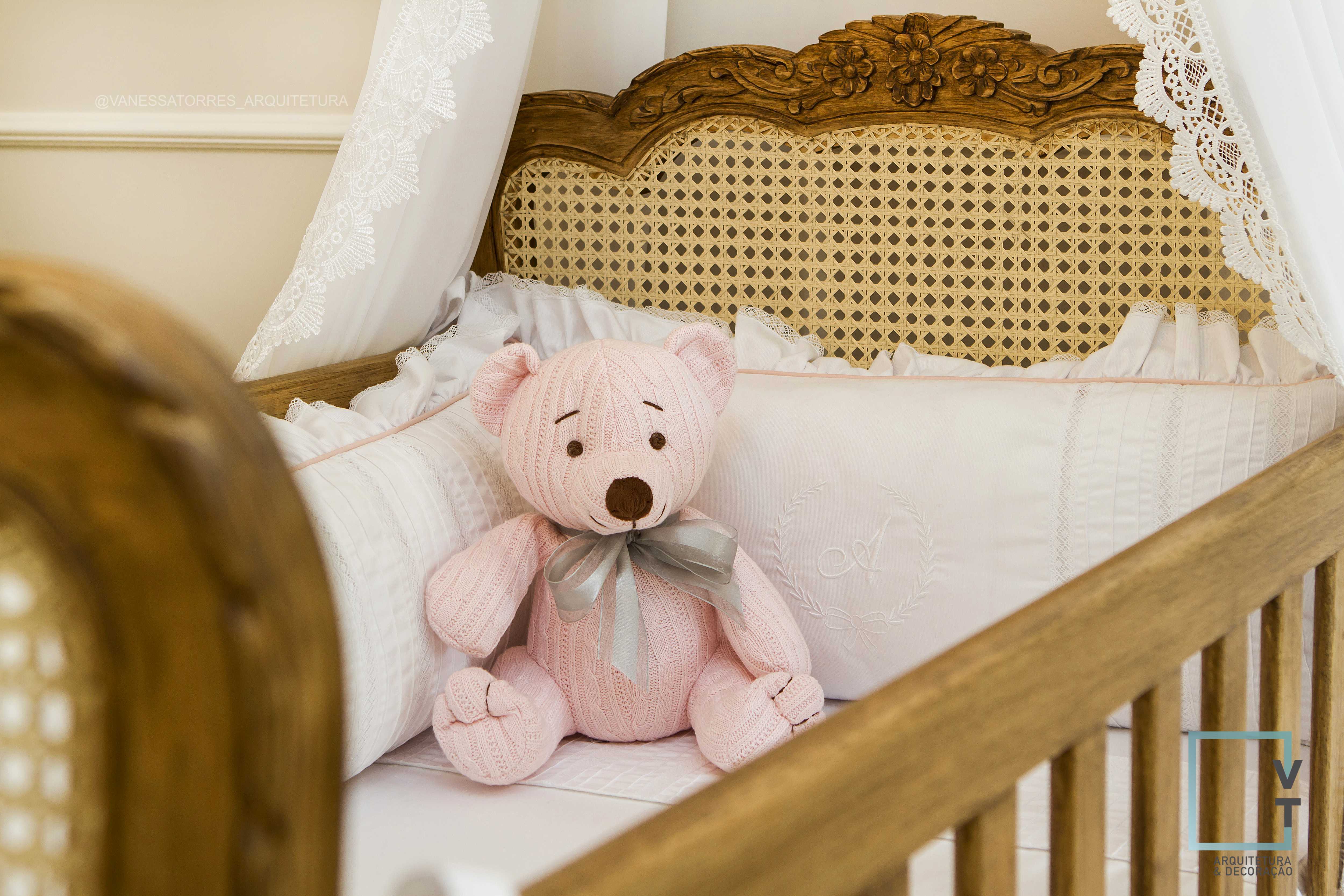 Quarto bebe menina Anuario Vanessa Torres.jpg