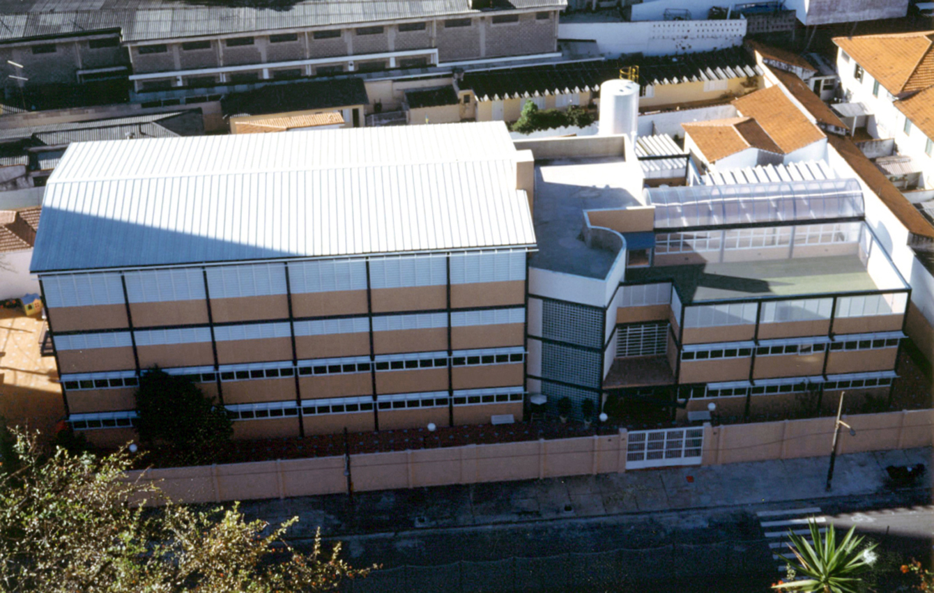 R&A Arquitetura / Projetos / Comerciais / COLÉGIO ROUSSEAU