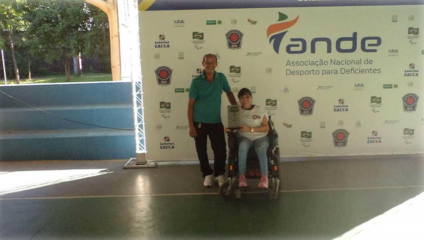 jpg_parasite_0013_edna j 29694751_1625099787604497_6799399072073602997_n cópia.png.jpg