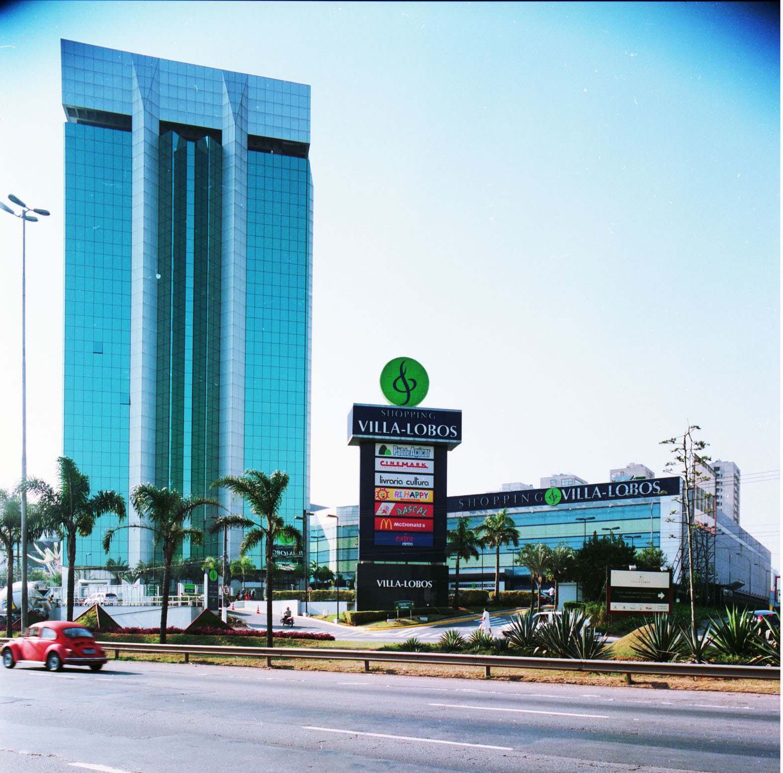 Villa Lobos-112x.jpg