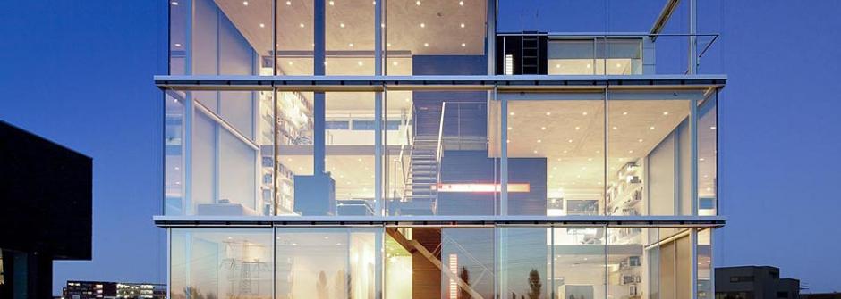 casa-fachada-de-vidro-2.jpg