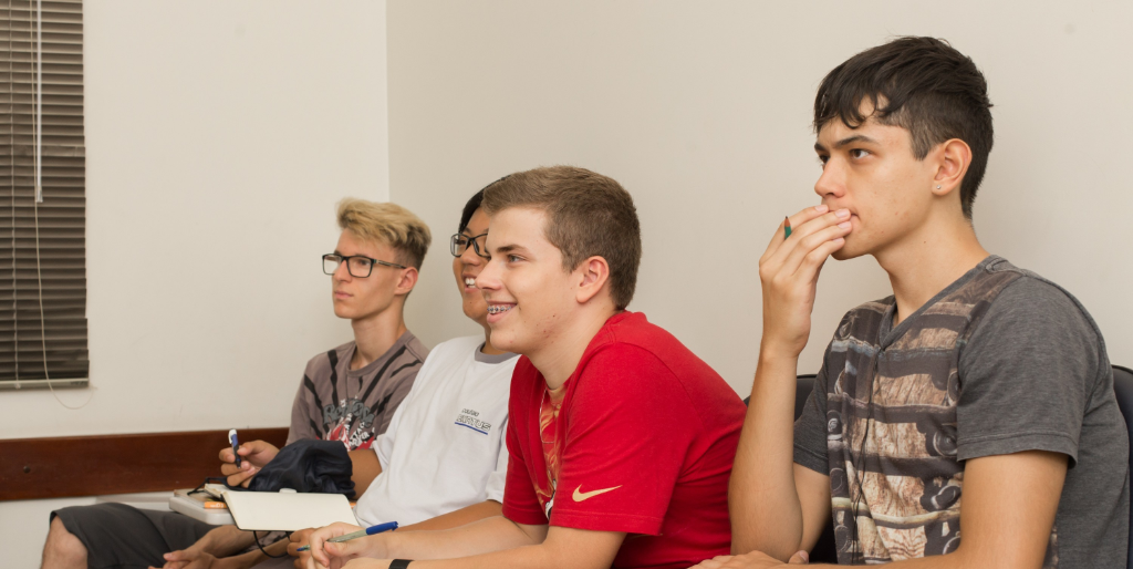 MOMENTOS - SIDE BY SIDE