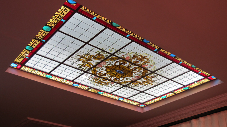 Vitral Floral e Ornatos, venda de vitral, telefone de vitrais, fábrica de vitrais, estúdio de vitrais, restauração de vitrais, compra de vitrais, loja de vitrais, contato de vitrais; Vitral Clarabóia; Vitral comercial, vitraux, vitral artístico, iris arte vítrea; vitral florianópolis; Vitral Santa Catarina; Vitral decorativo; vitral residencial, Roberto Petrelli, estúdio de vitrais