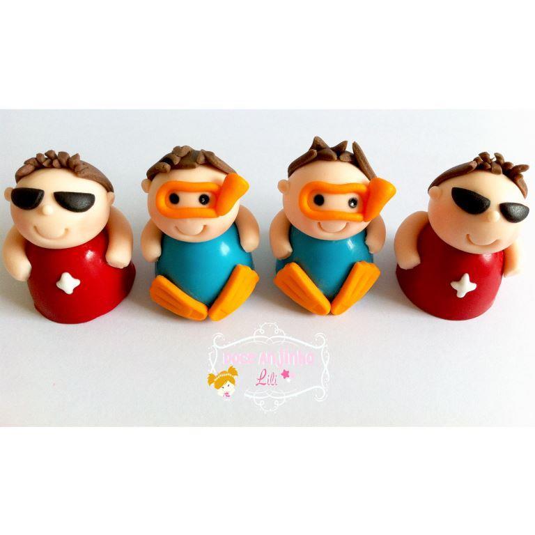 personagens praia.jpg