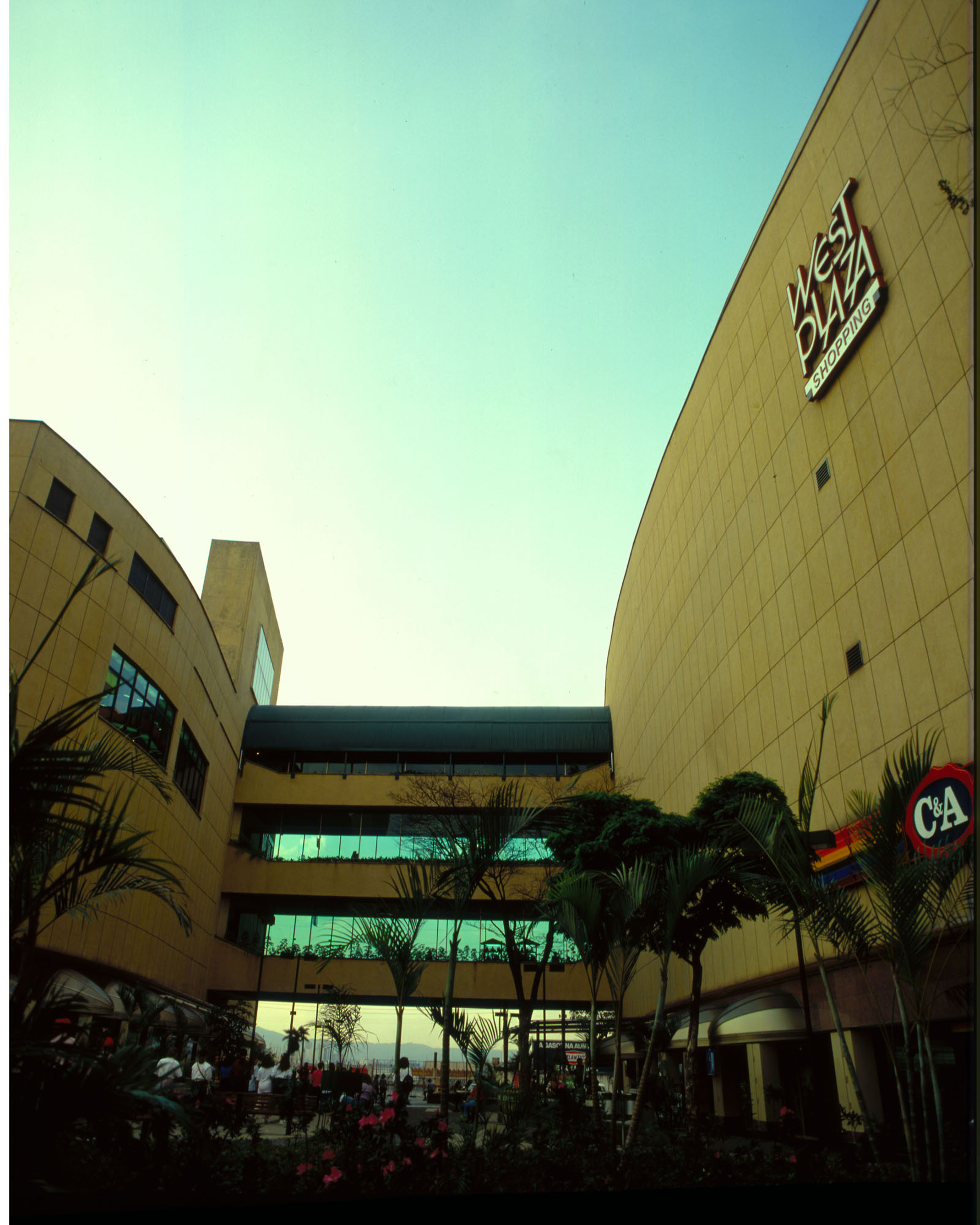Shopping West Plaza 15.jpg