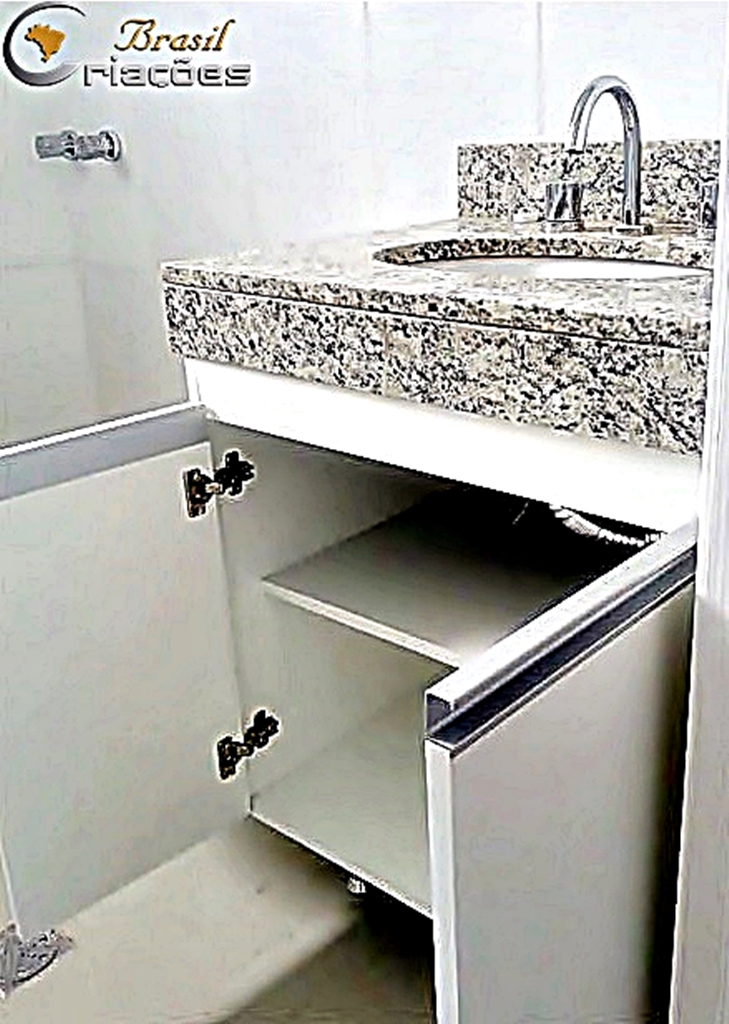 BANHEIROS - 1004_2014 - Housing4.jpg