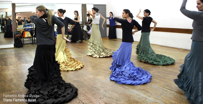 danca-flamenca-aula-flamenco-andrea-guelpa-triana-sumare-pinheiros
