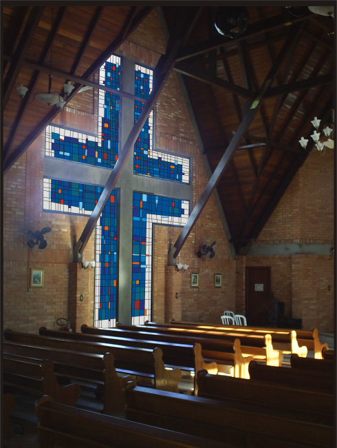 Vitral Projeto Base Aérea Florianópolis; venda de vitral, telefone de vitrais, fábrica de vitrais, estúdio de vitrais, restauração de vitrais, compra de vitrais, loja de vitrais, contato de vitrais; Iris arte vítrea; vitral sacro; vitral Florianópolis; Vitral Santa Catarina, Vitraux; stained glass; Roberto Petrelli