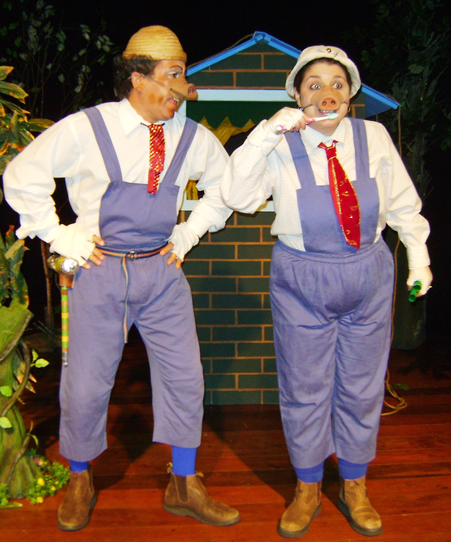 Espetáculo infantil 1, 2, 3, Tem porquinho outra vez - Ek Produções.jpg