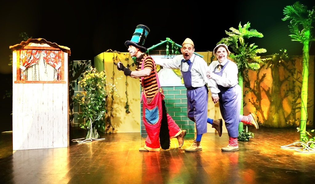 Espetáculo infantil 1, 2, 3, Tem porquinho outra vez - Ek Produções 11.jpg