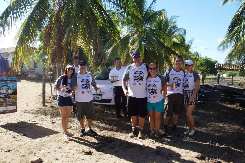 POSE DE ALGUNS ASSOCIADOS.jpg