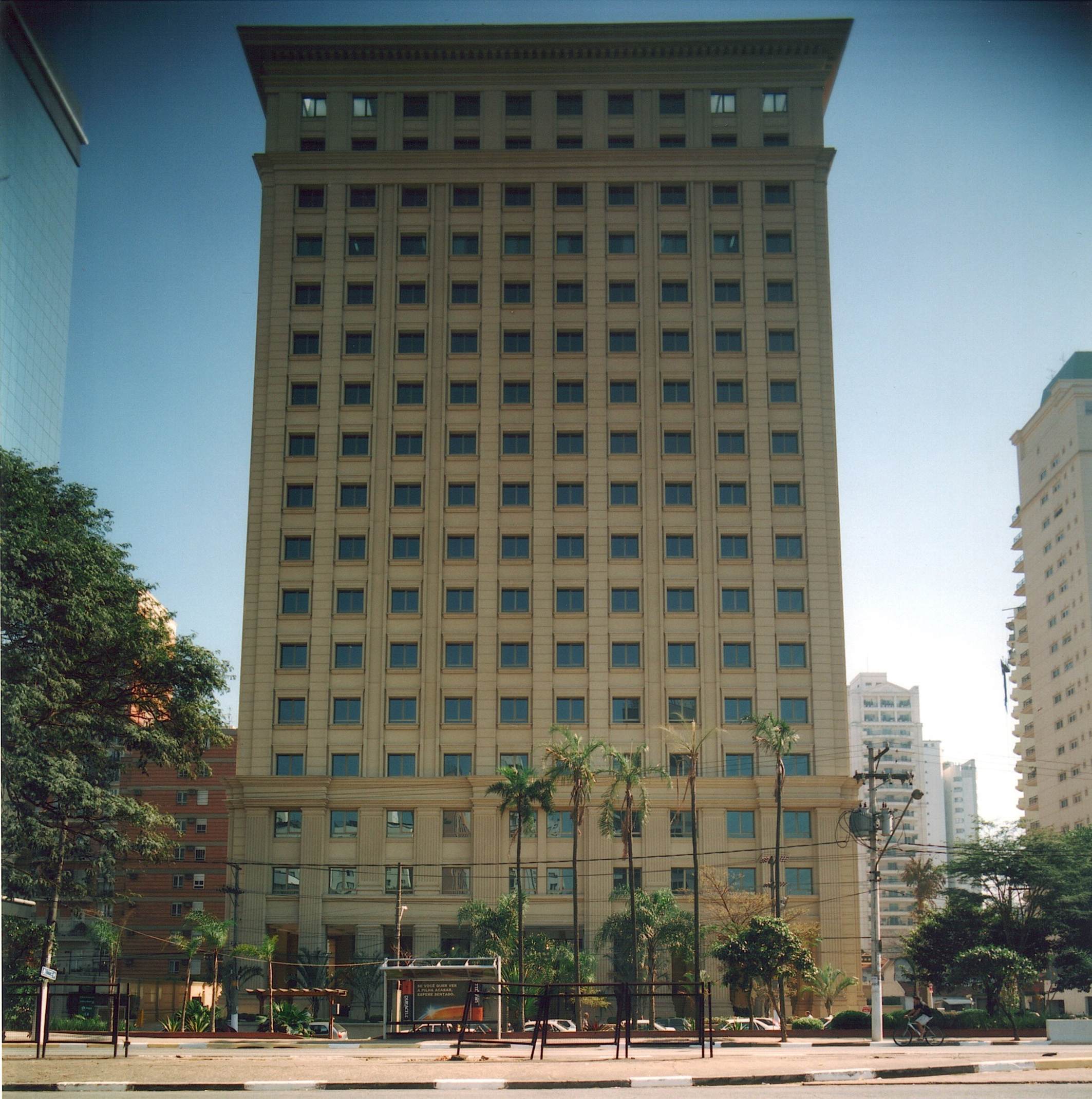 Ed. JK Plaza 6.jpg