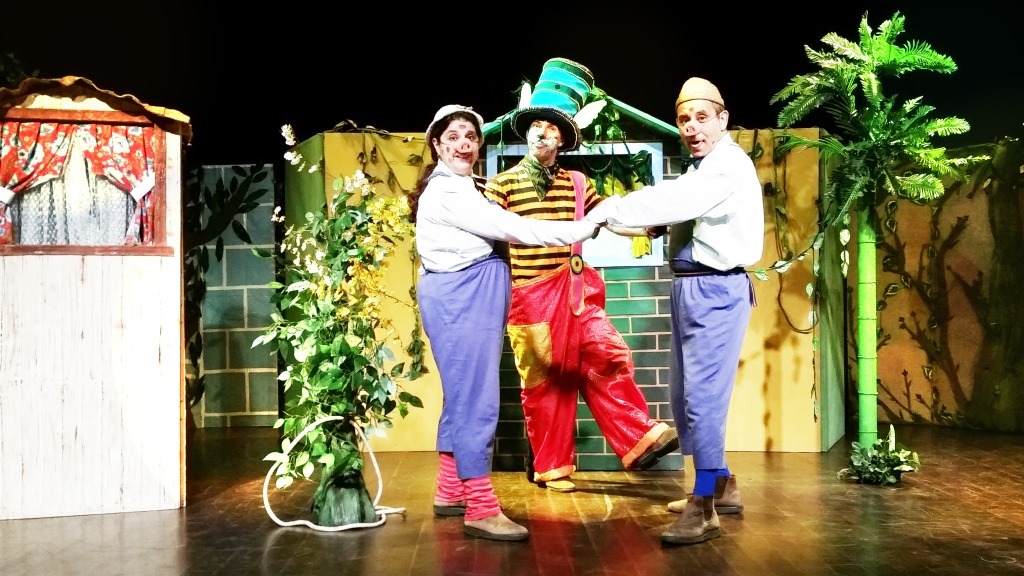 Espetáculo infantil 1, 2, 3, Tem porquinho outra vez - Ek Produções 6.jpg