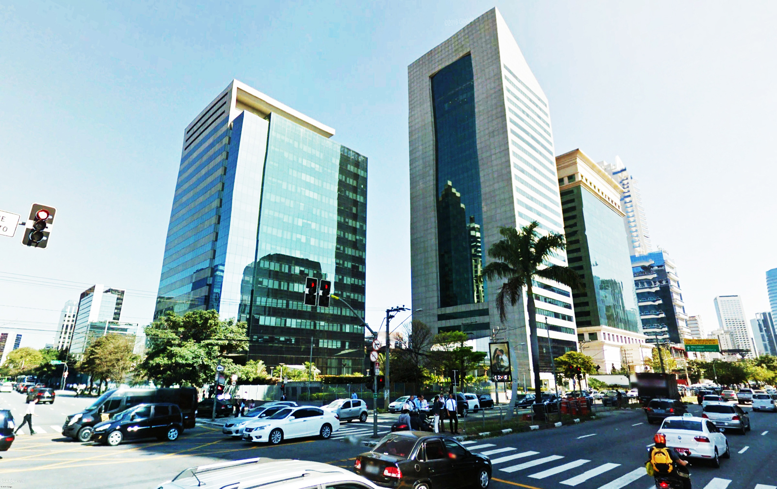 Cj. Internacional Plaza 12.jpg