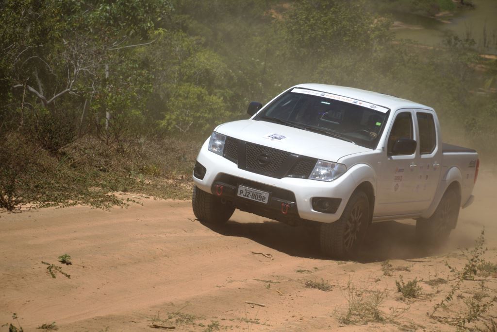 NISSAN BRANCA OLD.jpg