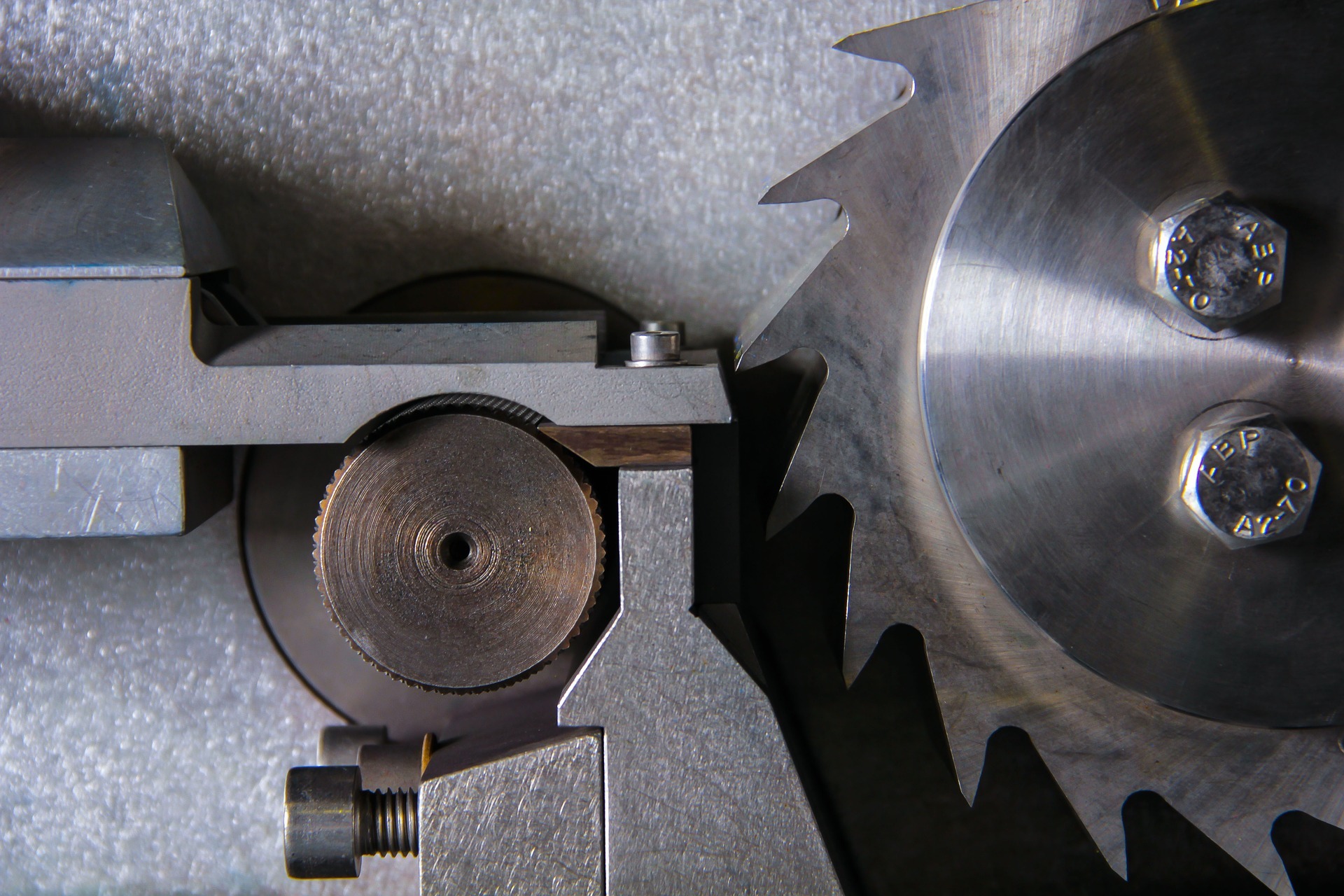 industrial-1218153_1920.jpg