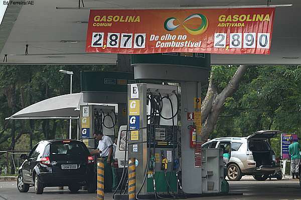 gasolina_posto_ed_ferreira_ae.jpg