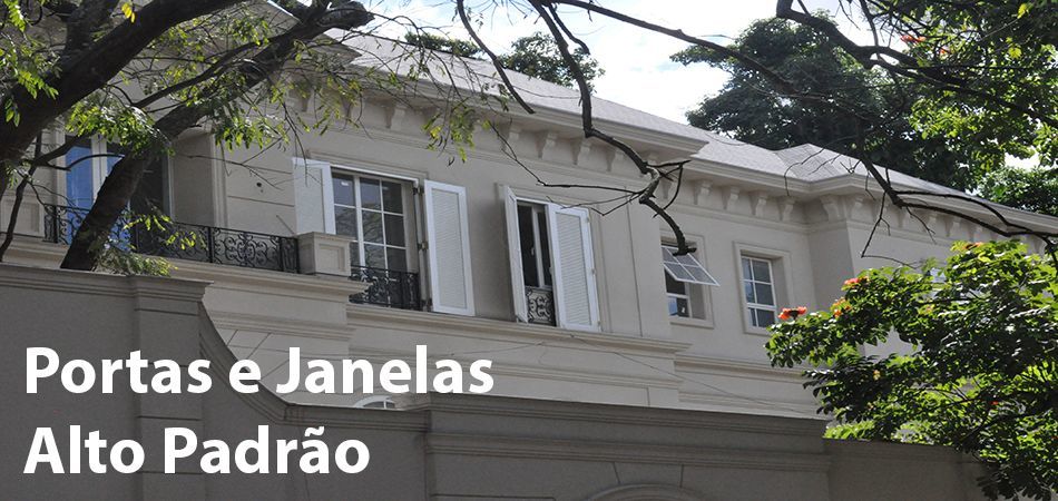Clásssicas janelas KYN em residência Morumbi, SP