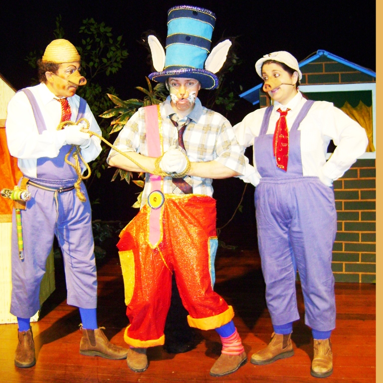 Espetáculo infantil 1, 2, 3, Tem porquinho outra vez - Ek Produções.jpg