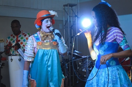 showww brincar e divertir.jpg