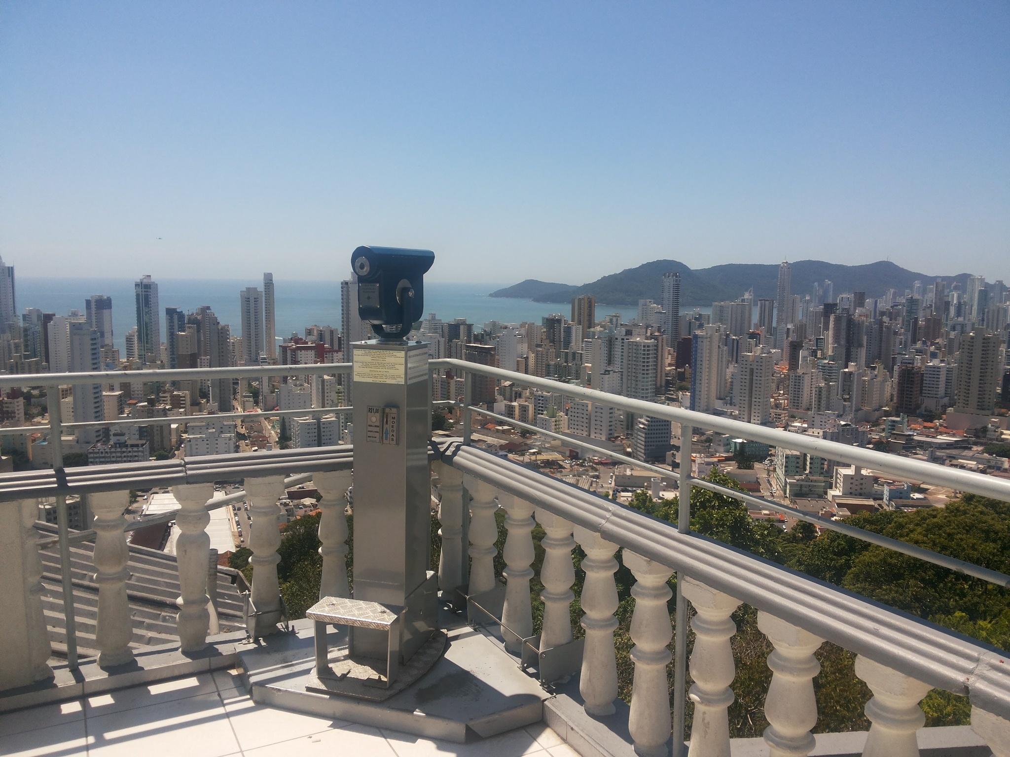 Fixação em base metalica Cristo Luz_Easy-Resize.com.jpg