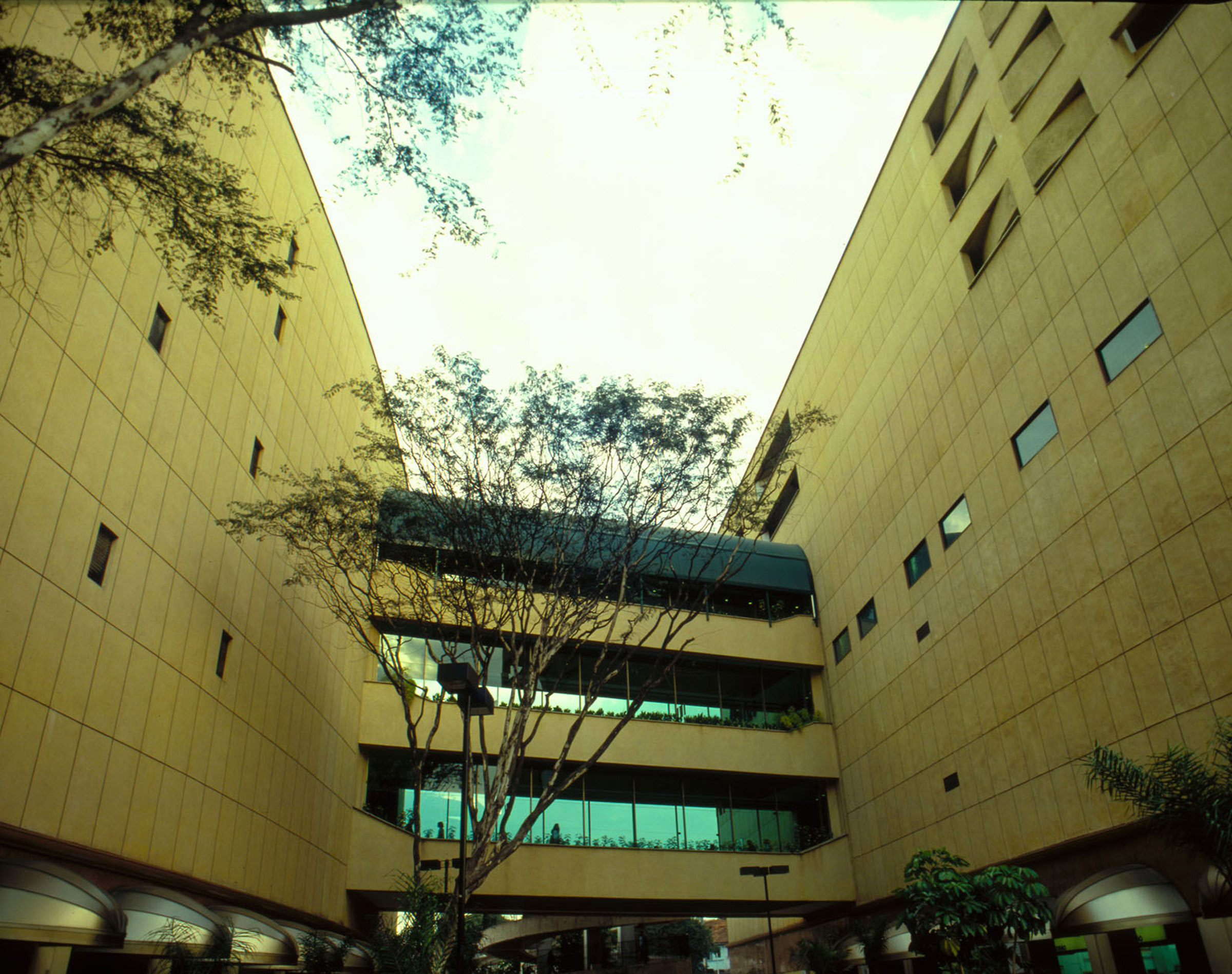 Shopping West Plaza 14.jpg