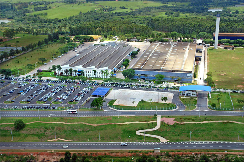 R&A Arquitetura / Projetos / Comerciais / ZF DO BRASIL