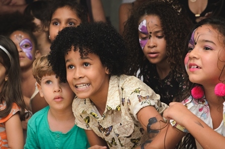 lançamento cd brincar divertir.jpg