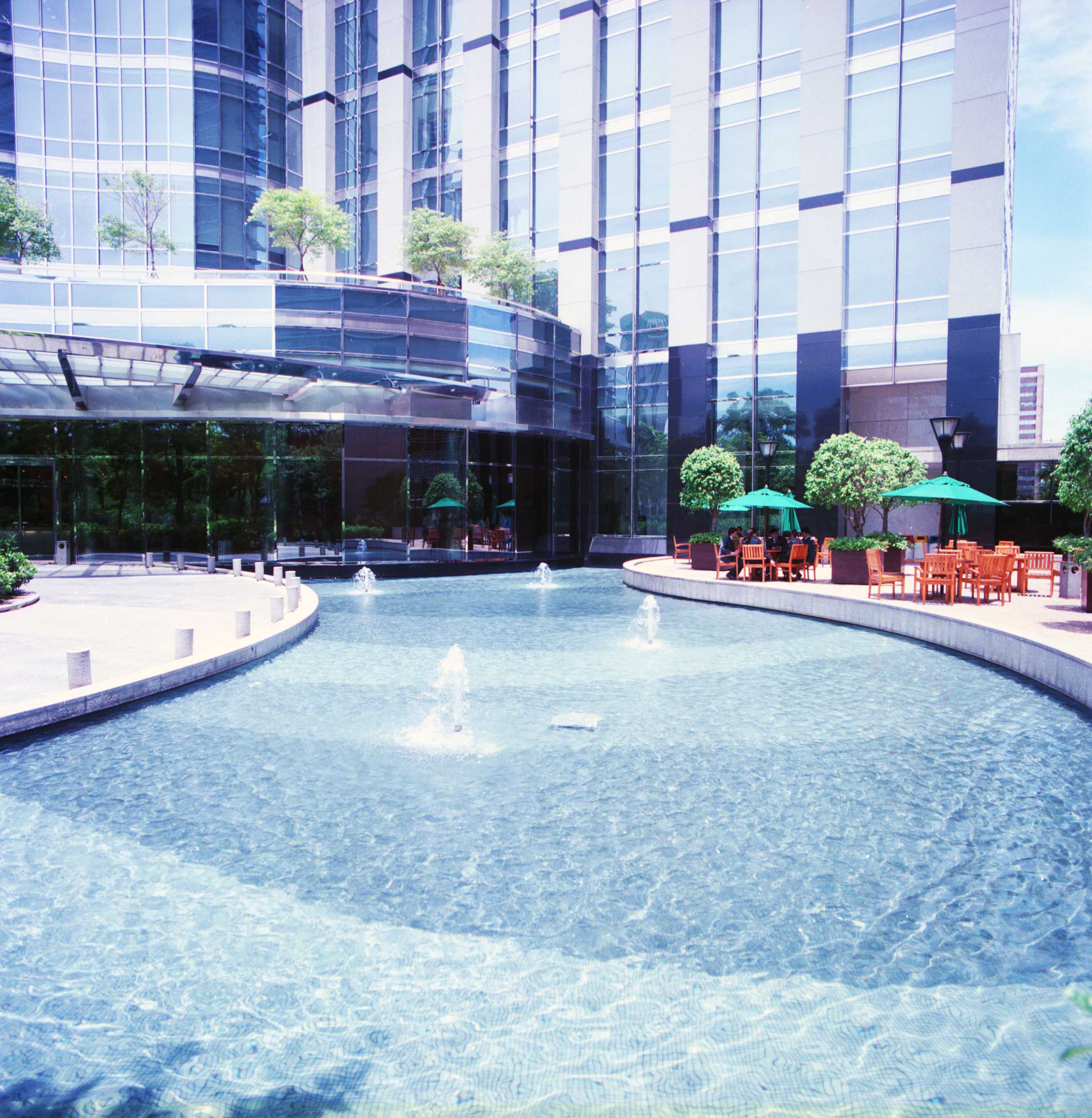 Bank of Boston 29.3.jpg