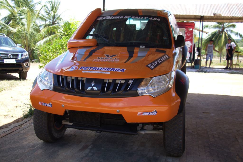 VIATURA ROBERTO CUNHA DE FRENTE.jpg