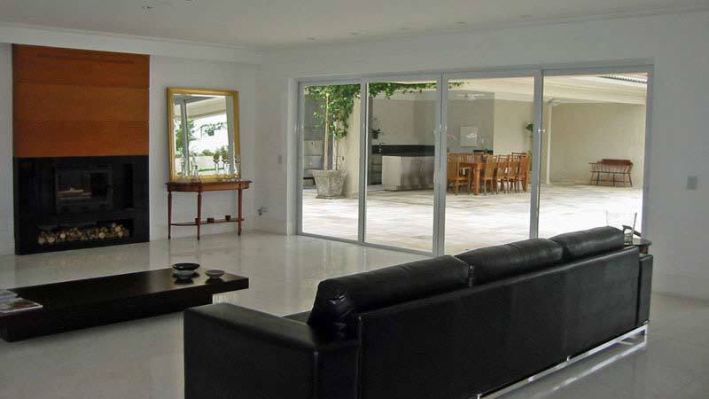 Esquadrias KYN na Granja Viana SP