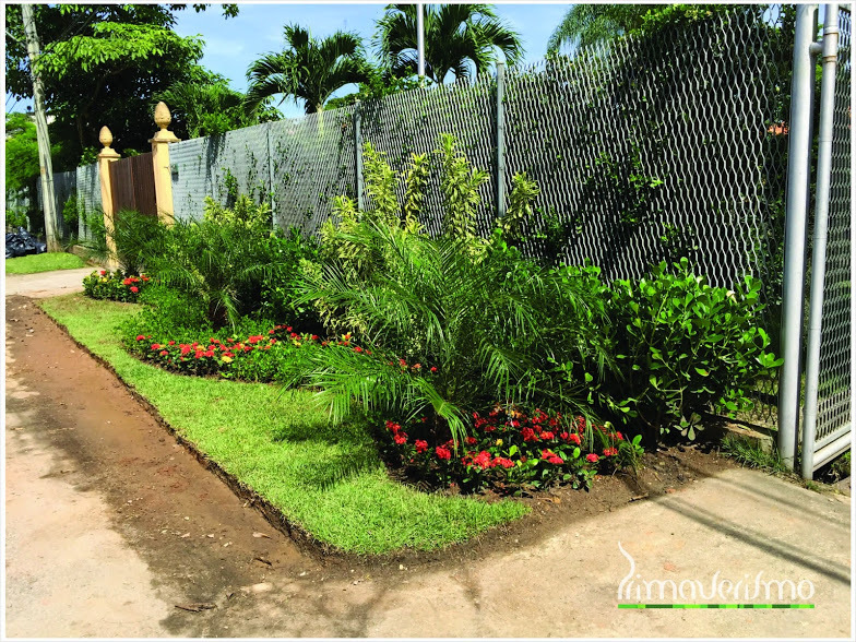 Calçada externa Clube.jpg