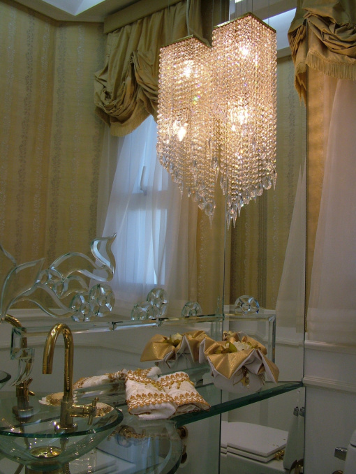 espelho artístico com bisotes e aplicações, espelho para lavabo, espelho para sala, espelho para banheiro, espelho artístico, iris arte vítrea, roberto petrelli